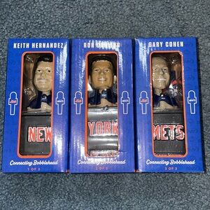 Gary Keith and Ron bobble heads